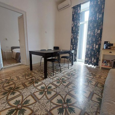 Bari Landlord 242 - Central Station Apartments Екстер'єр фото