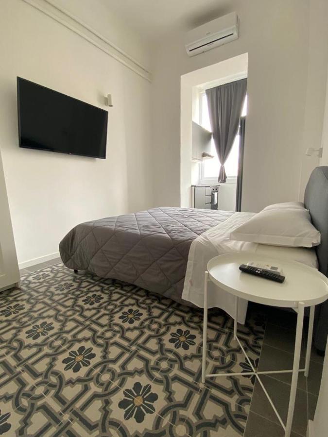 Bari Landlord 242 - Central Station Apartments Екстер'єр фото