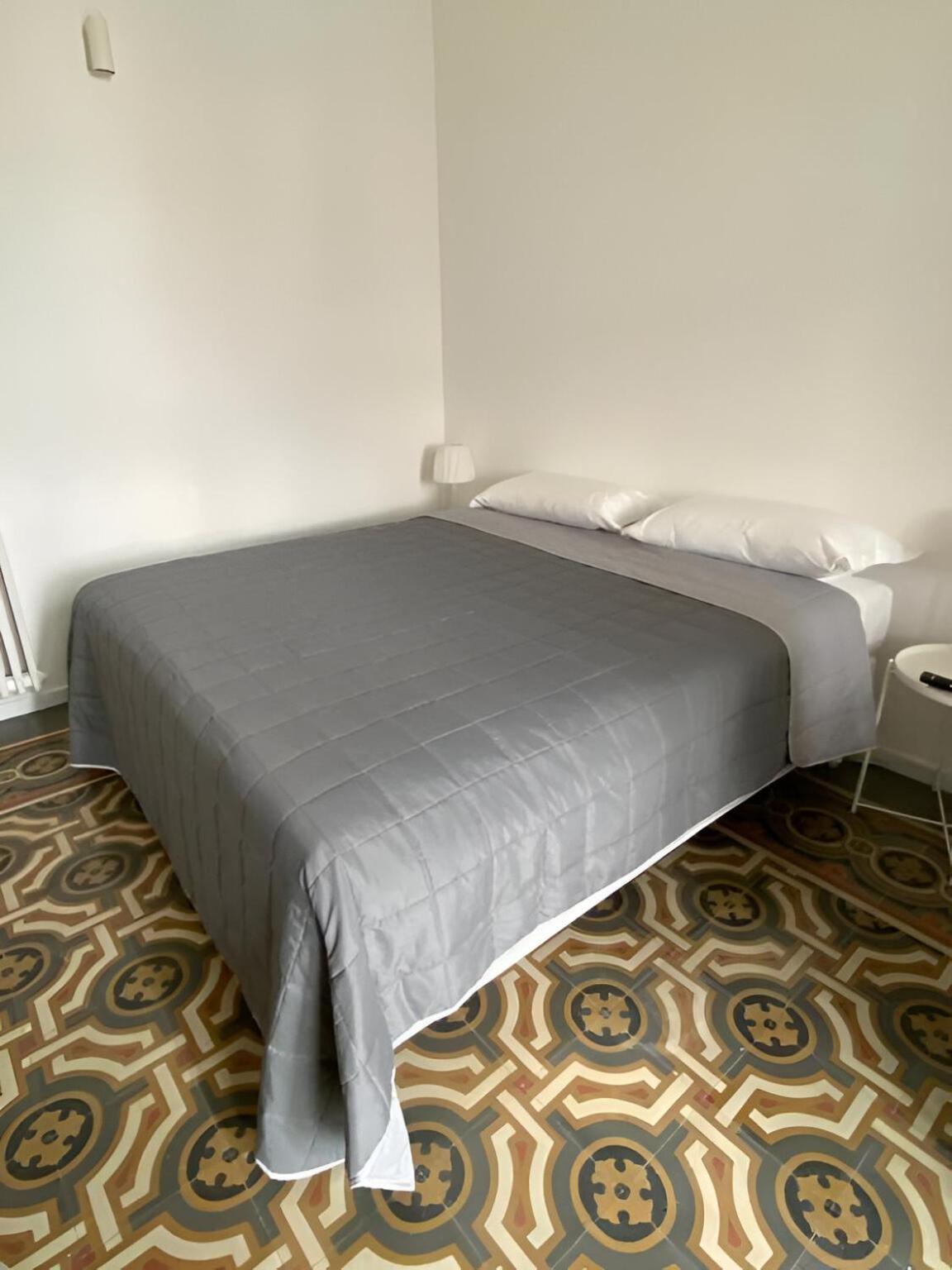 Bari Landlord 242 - Central Station Apartments Екстер'єр фото