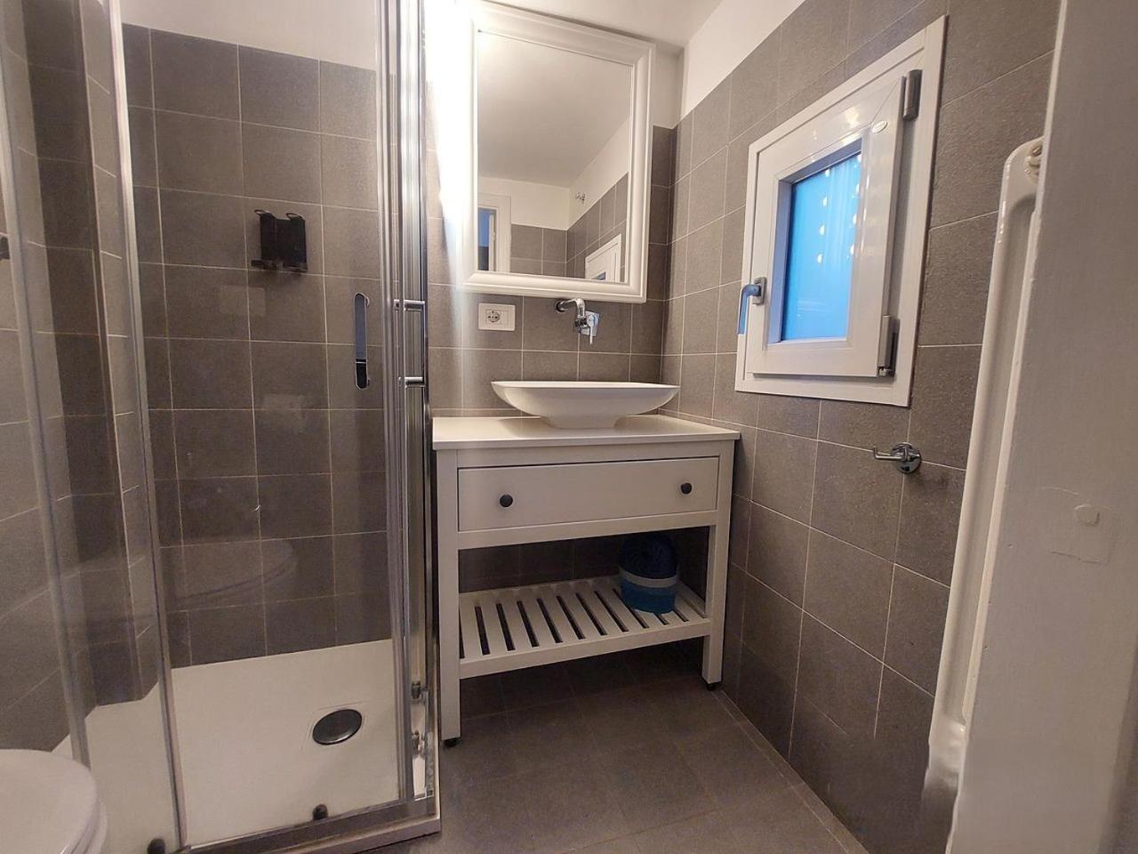 Bari Landlord 242 - Central Station Apartments Екстер'єр фото