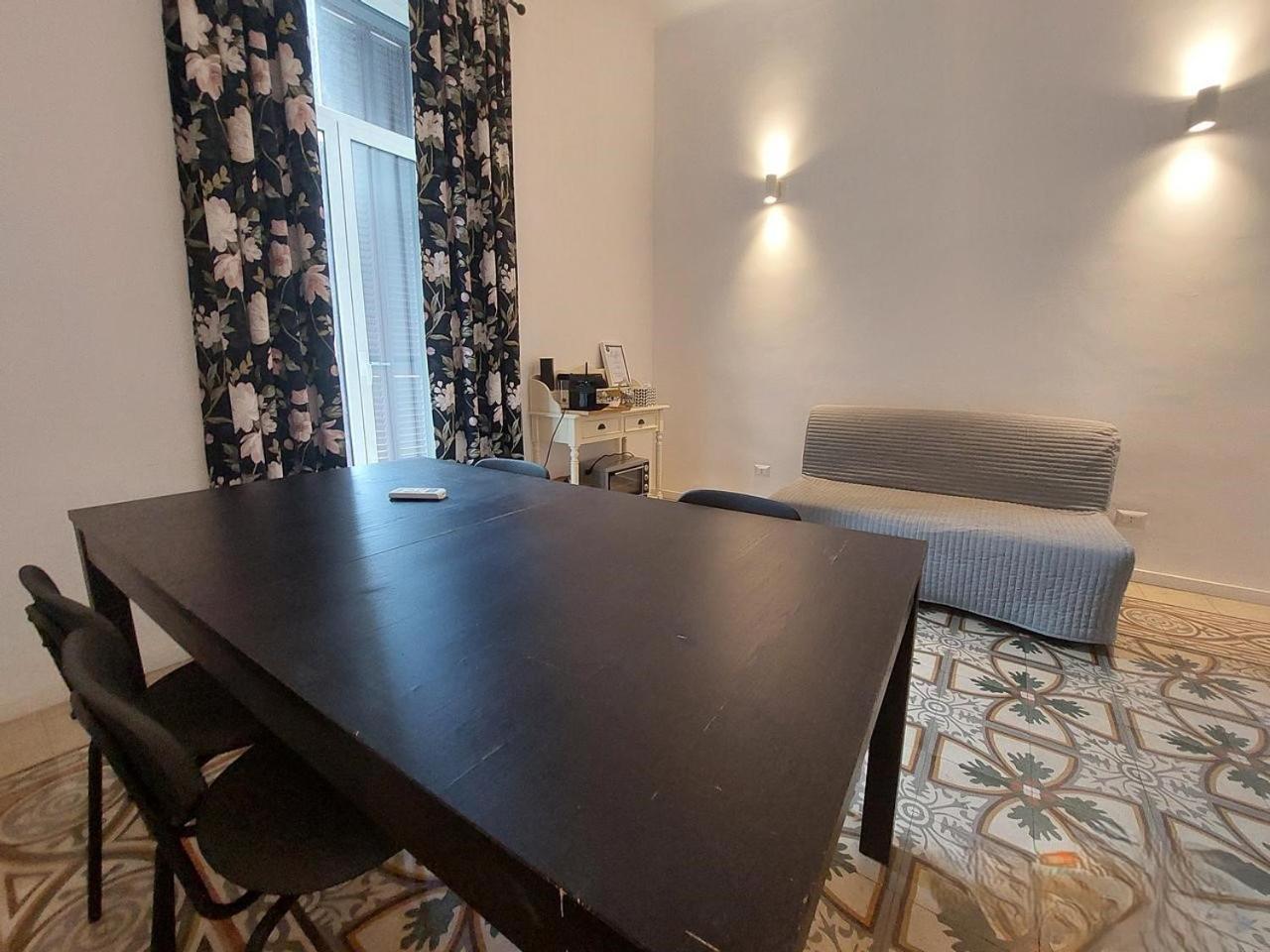 Bari Landlord 242 - Central Station Apartments Екстер'єр фото