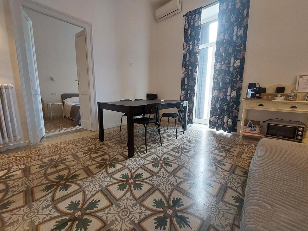 Bari Landlord 242 - Central Station Apartments Екстер'єр фото